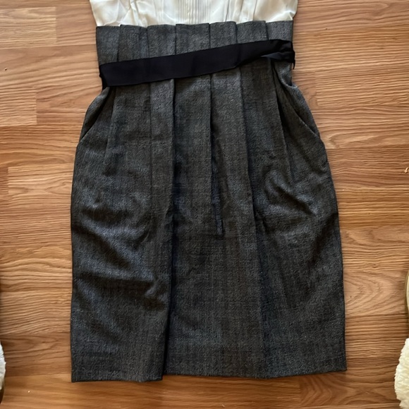 BCBG dress. Contents on pictures. Wool and polyester etc. - Picture 3 of 6